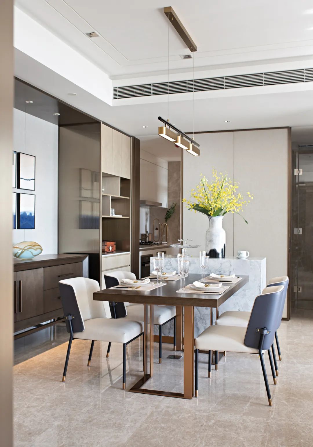 欧式英伦风风格室内家装案例效果图-餐厅 欧式英伦风风格室内家装案例效果图-餐厅